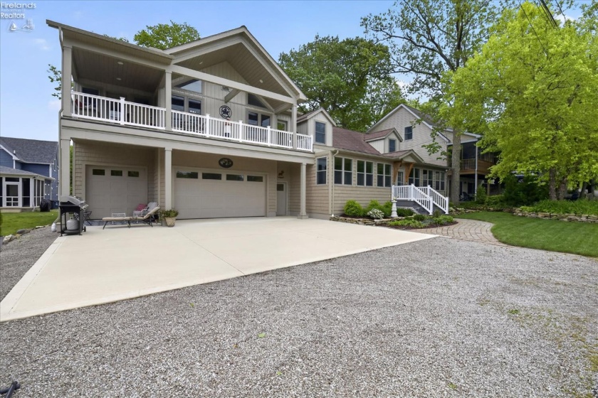 613 Plum Avenue, Lakeside, 43440, 6 Bedrooms Bedrooms, ,4 BathroomsBathrooms,Residential,For Sale,Plum,20261830