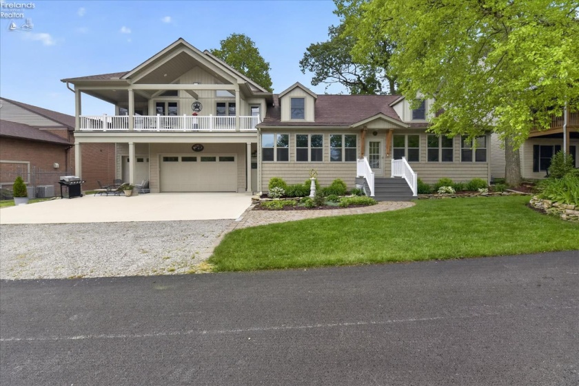 613 Plum Avenue, Lakeside, 43440, 6 Bedrooms Bedrooms, ,4 BathroomsBathrooms,Residential,For Sale,Plum,20261830