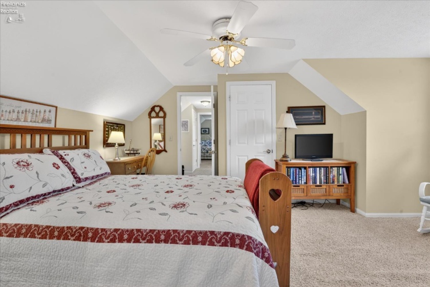 613 Plum Avenue, Lakeside, 43440, 6 Bedrooms Bedrooms, ,4 BathroomsBathrooms,Residential,For Sale,Plum,20261830