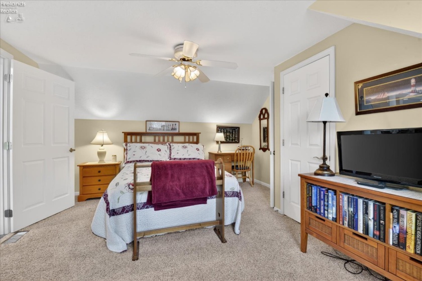 613 Plum Avenue, Lakeside, 43440, 6 Bedrooms Bedrooms, ,4 BathroomsBathrooms,Residential,For Sale,Plum,20261830