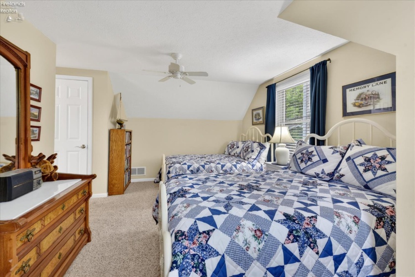 613 Plum Avenue, Lakeside, 43440, 6 Bedrooms Bedrooms, ,4 BathroomsBathrooms,Residential,For Sale,Plum,20261830