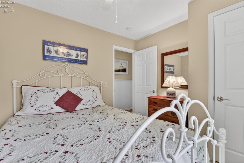613 Plum Avenue, Lakeside, 43440, 6 Bedrooms Bedrooms, ,4 BathroomsBathrooms,Residential,For Sale,Plum,20261830