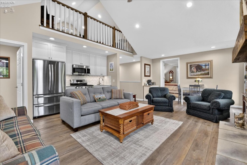 613 Plum Avenue, Lakeside, 43440, 6 Bedrooms Bedrooms, ,4 BathroomsBathrooms,Residential,For Sale,Plum,20261830