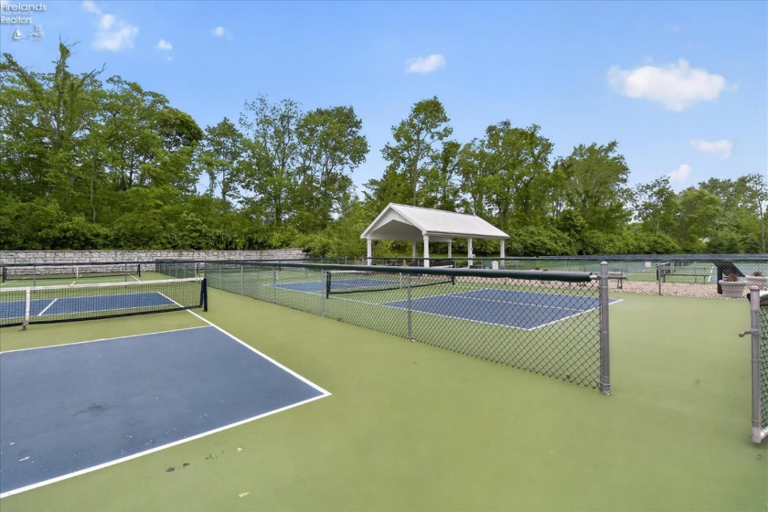 613 Plum Avenue, Lakeside, 43440, 6 Bedrooms Bedrooms, ,4 BathroomsBathrooms,Residential,For Sale,Plum,20261830