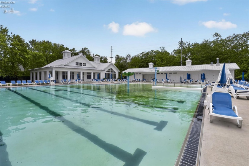 613 Plum Avenue, Lakeside, 43440, 6 Bedrooms Bedrooms, ,4 BathroomsBathrooms,Residential,For Sale,Plum,20261830