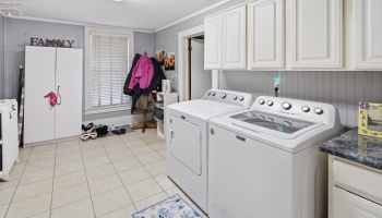 922 white avenue, Fremont, 43420, ,Multiple Units,For Sale,white avenue,20261855