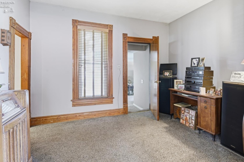 922 white avenue, Fremont, 43420, ,Multiple Units,For Sale,white avenue,20261855