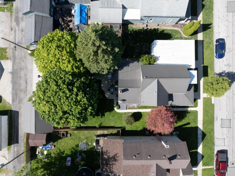 922 white avenue, Fremont, 43420, ,Multiple Units,For Sale,white avenue,20261855