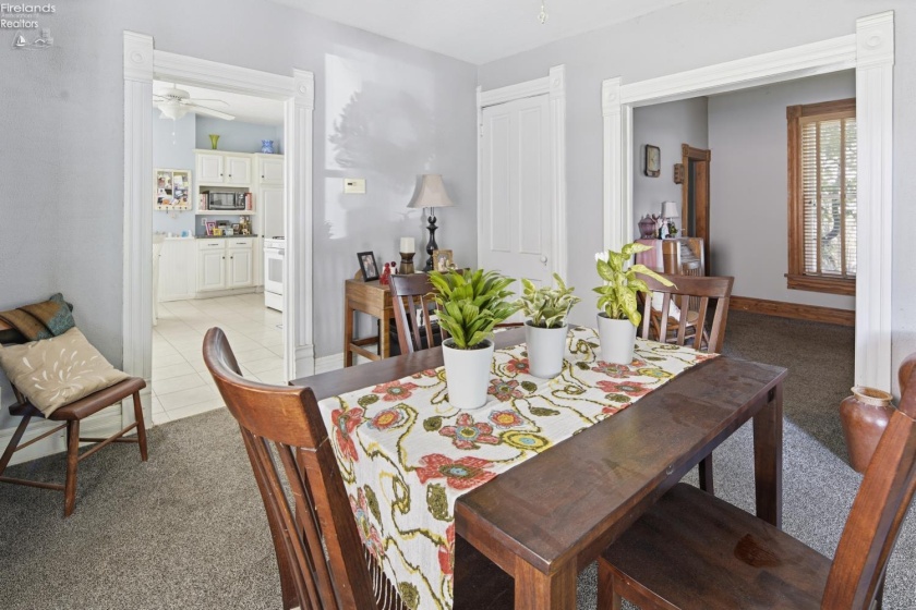 922 white avenue, Fremont, 43420, ,Multiple Units,For Sale,white avenue,20261855