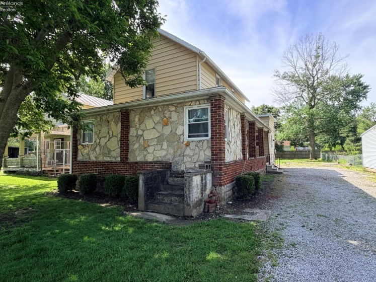 516 State Route 18, Tiffin, 44883, 3 Bedrooms Bedrooms, ,1 BathroomBathrooms,Residential,For Sale,State Route 18,20261910