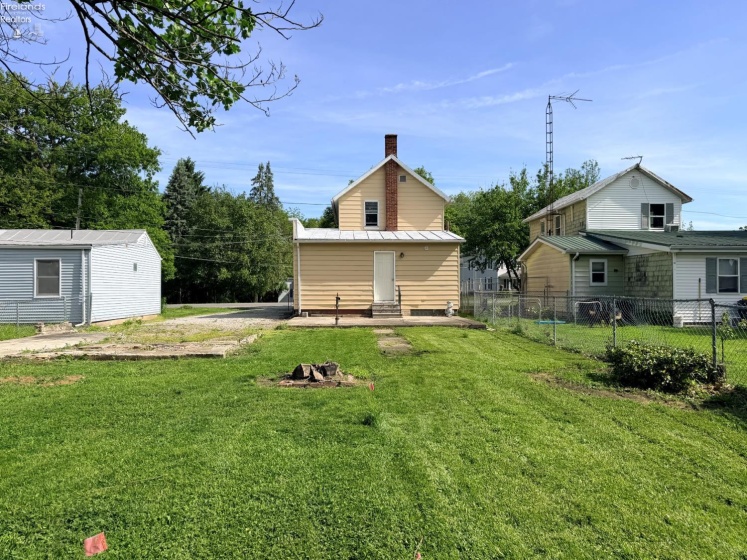 516 State Route 18, Tiffin, 44883, 3 Bedrooms Bedrooms, ,1 BathroomBathrooms,Residential,For Sale,State Route 18,20261910