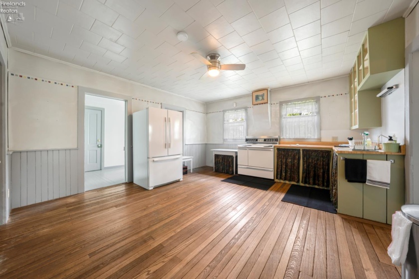 12430 Bier Road, Oak Harbor, 43449, 3 Bedrooms Bedrooms, ,1 BathroomBathrooms,Residential,For Sale,Bier,20261662