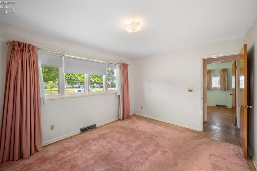 216 11th Street, Port Clinton, 43452, 4 Bedrooms Bedrooms, ,2 BathroomsBathrooms,Residential,For Sale,11th,20261750