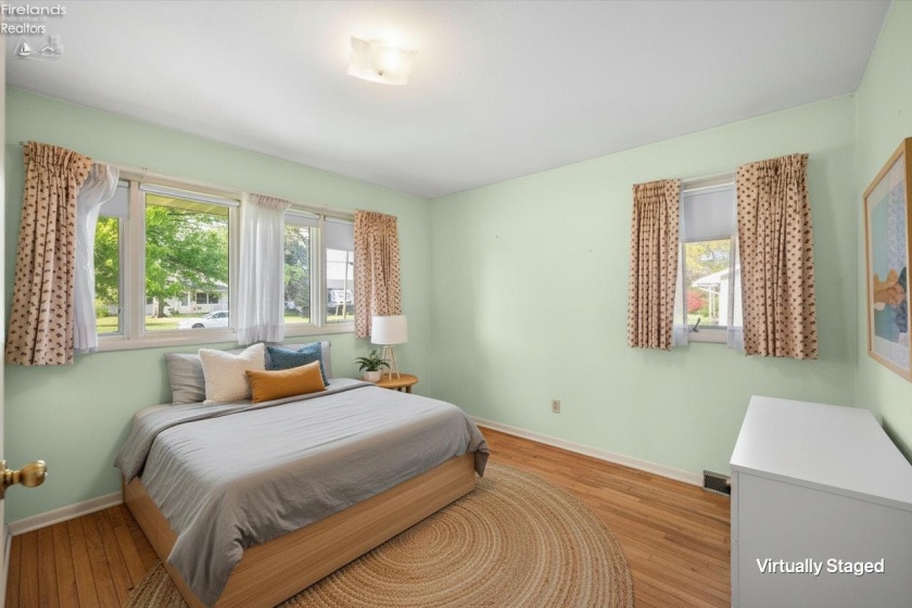 216 11th Street, Port Clinton, 43452, 4 Bedrooms Bedrooms, ,2 BathroomsBathrooms,Residential,For Sale,11th,20261750