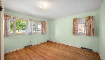 216 11th Street, Port Clinton, 43452, 4 Bedrooms Bedrooms, ,2 BathroomsBathrooms,Residential,For Sale,11th,20261750