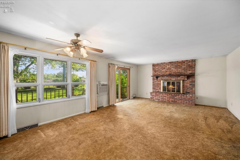 216 11th Street, Port Clinton, 43452, 4 Bedrooms Bedrooms, ,2 BathroomsBathrooms,Residential,For Sale,11th,20261750