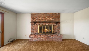 216 11th Street, Port Clinton, 43452, 4 Bedrooms Bedrooms, ,2 BathroomsBathrooms,Residential,For Sale,11th,20261750