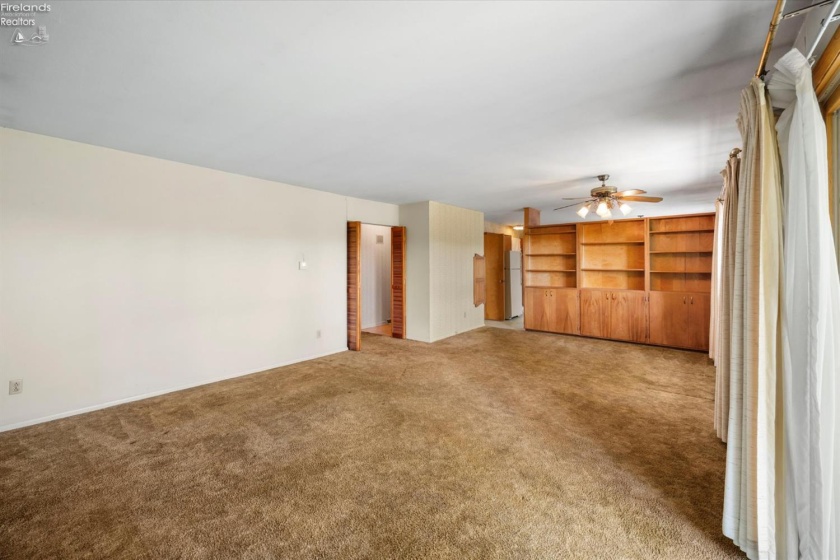 216 11th Street, Port Clinton, 43452, 4 Bedrooms Bedrooms, ,2 BathroomsBathrooms,Residential,For Sale,11th,20261750