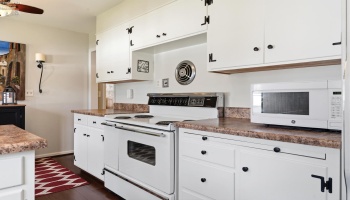 644 Orchard Drive, Port Clinton, 43452, 2 Bedrooms Bedrooms, ,1 BathroomBathrooms,Residential,For Sale,Orchard,20261796