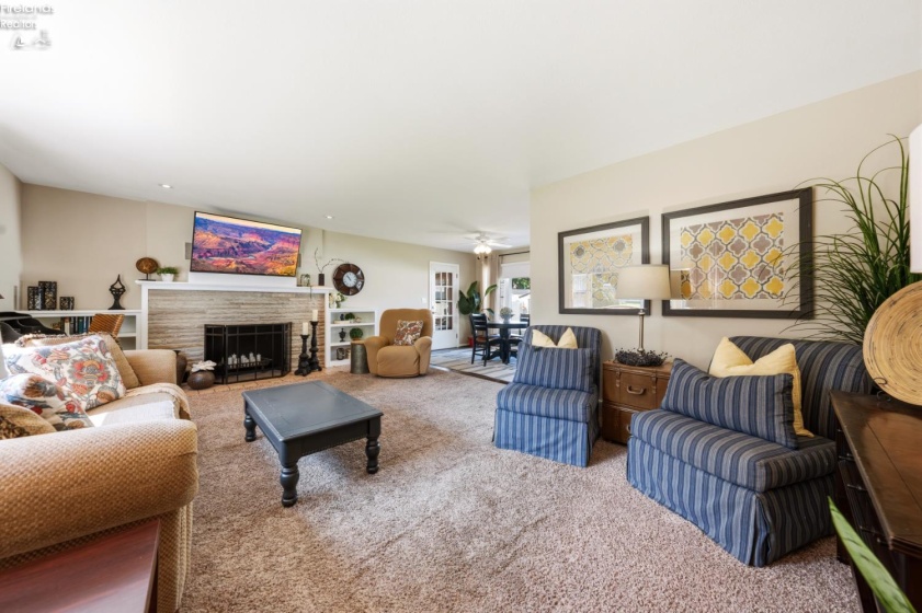 644 Orchard Drive, Port Clinton, 43452, 2 Bedrooms Bedrooms, ,1 BathroomBathrooms,Residential,For Sale,Orchard,20261796