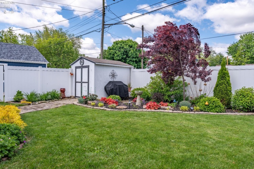 644 Orchard Drive, Port Clinton, 43452, 2 Bedrooms Bedrooms, ,1 BathroomBathrooms,Residential,For Sale,Orchard,20261796