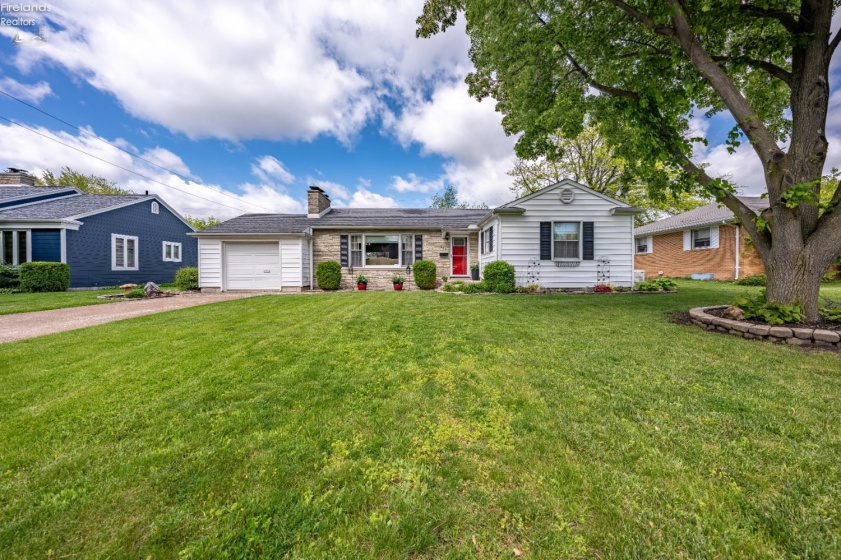 644 Orchard Drive, Port Clinton, 43452, 2 Bedrooms Bedrooms, ,1 BathroomBathrooms,Residential,For Sale,Orchard,20261796