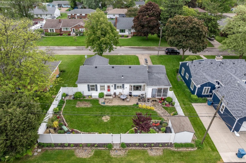 644 Orchard Drive, Port Clinton, 43452, 2 Bedrooms Bedrooms, ,1 BathroomBathrooms,Residential,For Sale,Orchard,20261796
