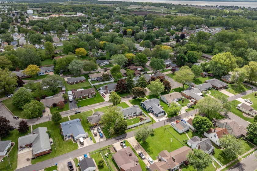 644 Orchard Drive, Port Clinton, 43452, 2 Bedrooms Bedrooms, ,1 BathroomBathrooms,Residential,For Sale,Orchard,20261796