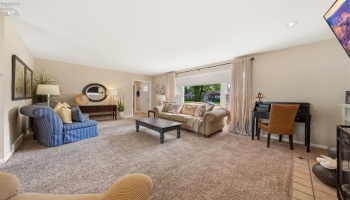 644 Orchard Drive, Port Clinton, 43452, 2 Bedrooms Bedrooms, ,1 BathroomBathrooms,Residential,For Sale,Orchard,20261796