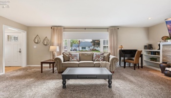 644 Orchard Drive, Port Clinton, 43452, 2 Bedrooms Bedrooms, ,1 BathroomBathrooms,Residential,For Sale,Orchard,20261796