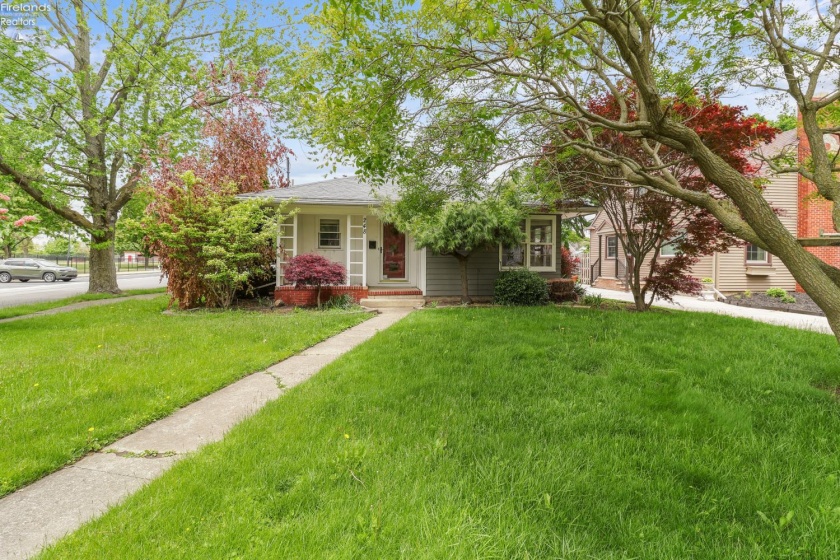 248 Fairfield Avenue, Bellevue, 44811, 3 Bedrooms Bedrooms, ,2 BathroomsBathrooms,Residential,For Sale,Fairfield,20261803