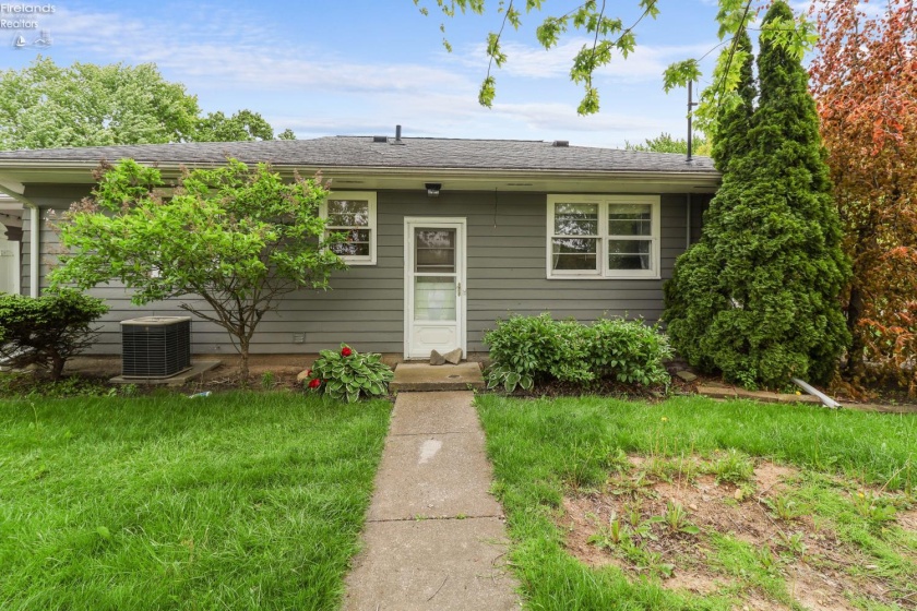 248 Fairfield Avenue, Bellevue, 44811, 3 Bedrooms Bedrooms, ,2 BathroomsBathrooms,Residential,For Sale,Fairfield,20261803