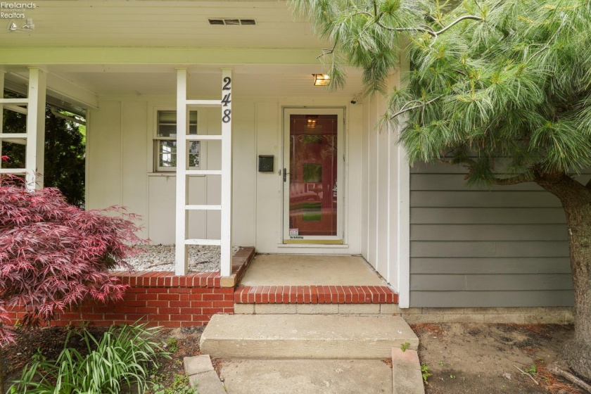 248 Fairfield Avenue, Bellevue, 44811, 3 Bedrooms Bedrooms, ,2 BathroomsBathrooms,Residential,For Sale,Fairfield,20261803