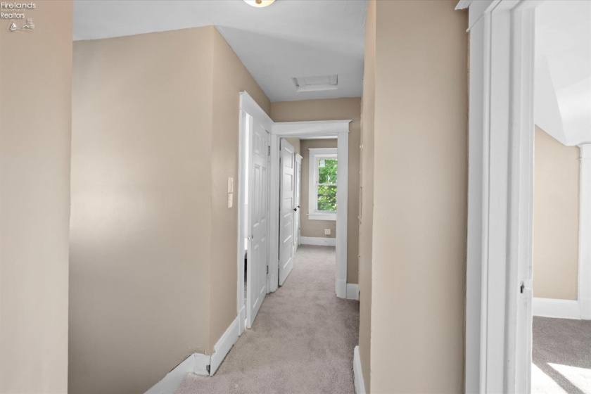 226 5th Street, Port Clinton, 43452, 3 Bedrooms Bedrooms, ,2 BathroomsBathrooms,Residential,For Sale,5th,20261805
