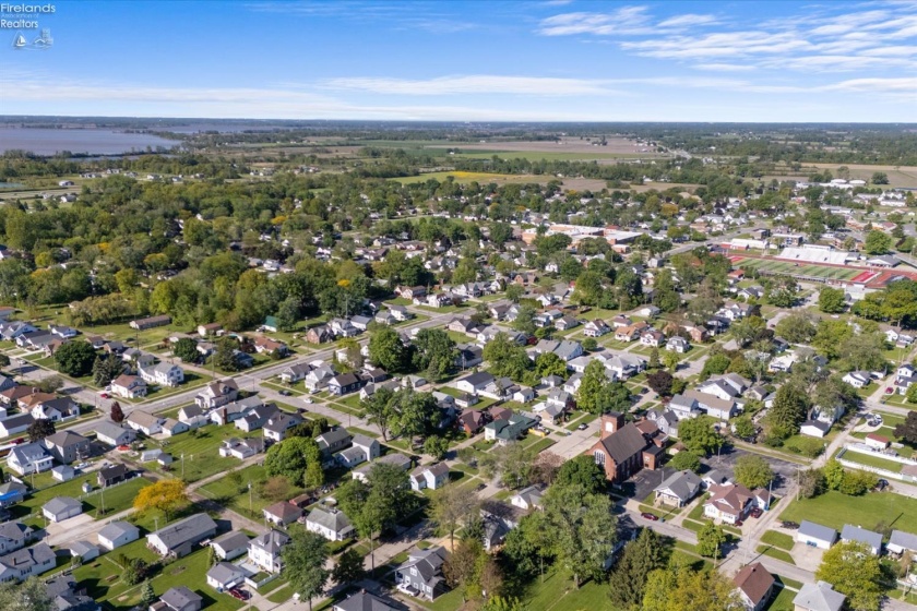 226 5th Street, Port Clinton, 43452, 3 Bedrooms Bedrooms, ,2 BathroomsBathrooms,Residential,For Sale,5th,20261805