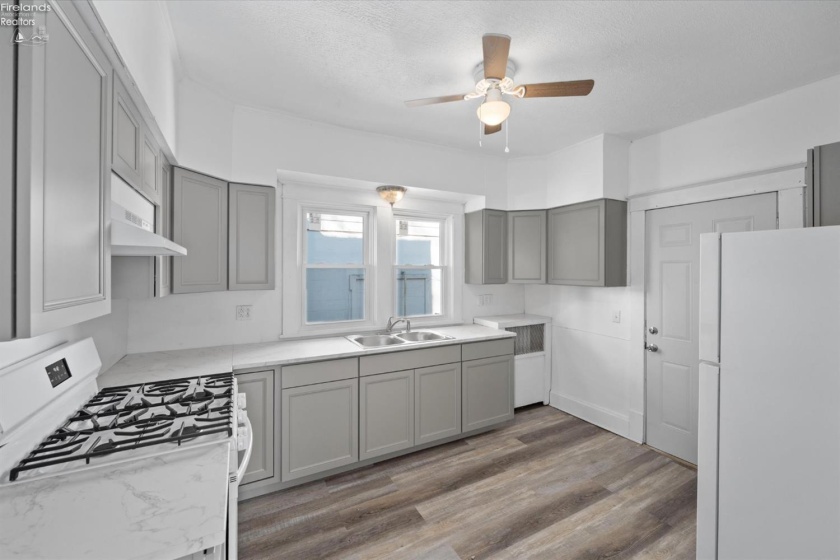 226 5th Street, Port Clinton, 43452, 3 Bedrooms Bedrooms, ,2 BathroomsBathrooms,Residential,For Sale,5th,20261805