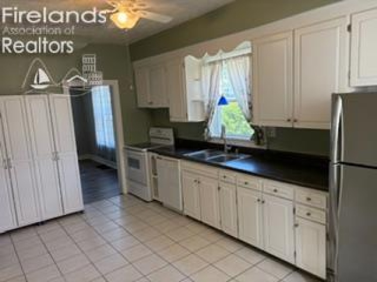 170 Coe Street, Tiffin, 44883, 3 Bedrooms Bedrooms, ,2 BathroomsBathrooms,Residential,For Sale,Coe Street,20260972