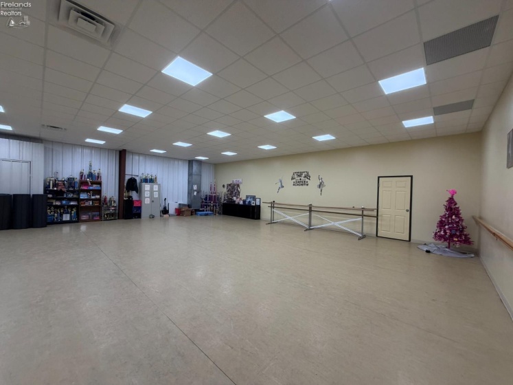 5505 Tiffin Avenue, Castalia, 44824, ,Commercial For Lease,For Lease,Tiffin,20261899