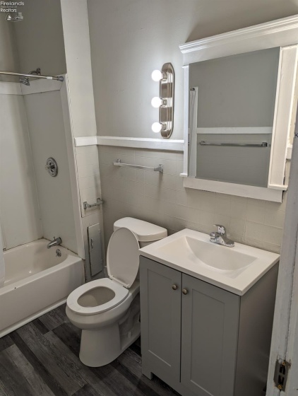 517 Oberlin Avenue, Lorain, 44052, ,Multiple Units,For Sale,Oberlin,20254745