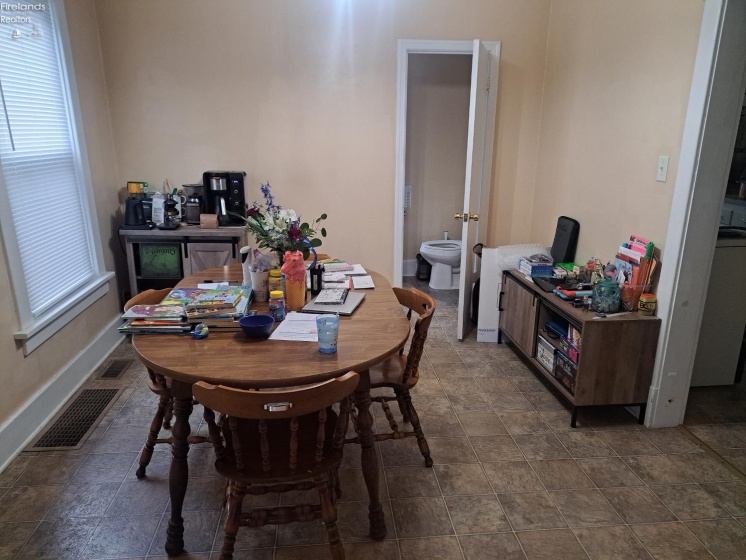 6 Rebecca Street, Tiffin, 44883, ,Multiple Units,For Sale,Rebecca,20261923