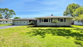 194 Hillcrest Drive, Tiffin, 44883, 3 Bedrooms Bedrooms, ,2 BathroomsBathrooms,Residential,For Sale,Hillcrest,20261909