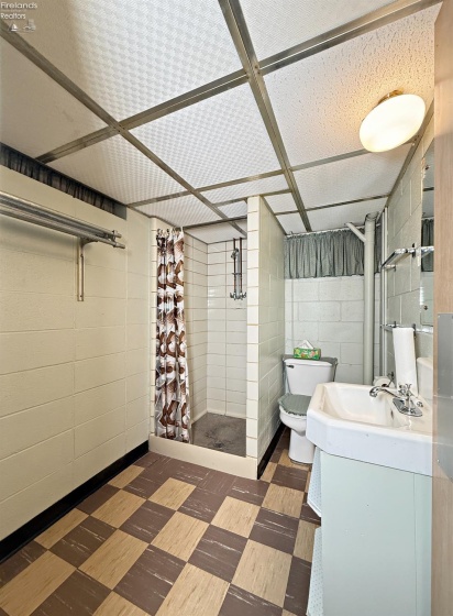 194 Hillcrest Drive, Tiffin, 44883, 3 Bedrooms Bedrooms, ,2 BathroomsBathrooms,Residential,For Sale,Hillcrest,20261909