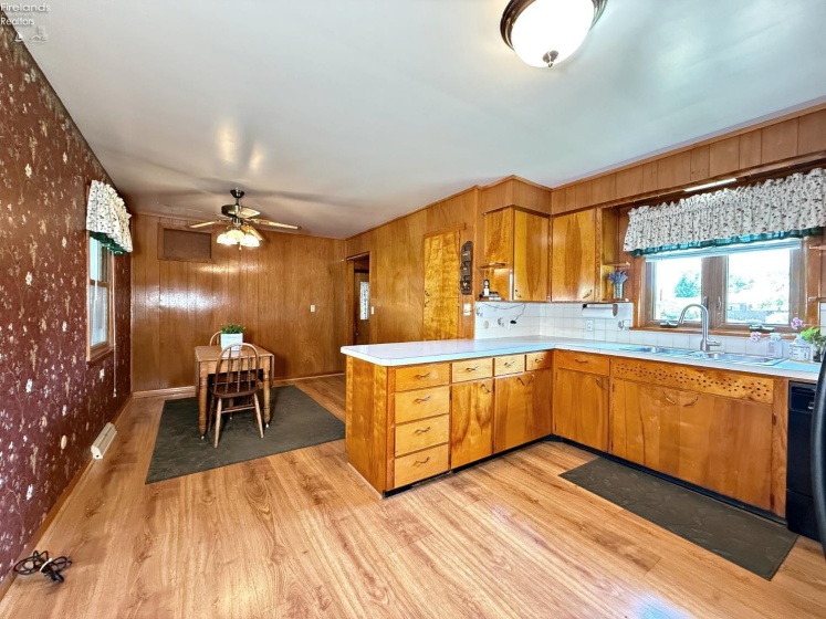 194 Hillcrest Drive, Tiffin, 44883, 3 Bedrooms Bedrooms, ,2 BathroomsBathrooms,Residential,For Sale,Hillcrest,20261909
