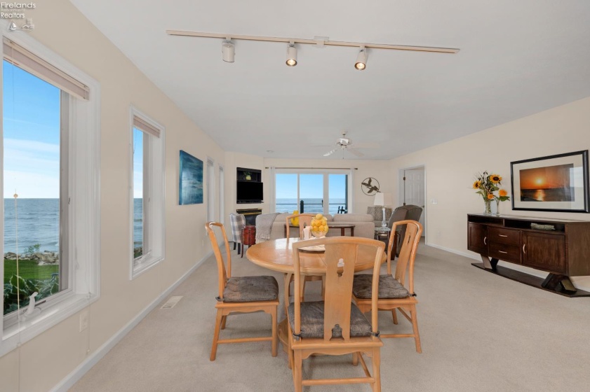 215 Grand Harbour, Vermilion, 44089, 2 Bedrooms Bedrooms, ,2 BathroomsBathrooms,Residential,For Sale,Grand Harbour,20261924