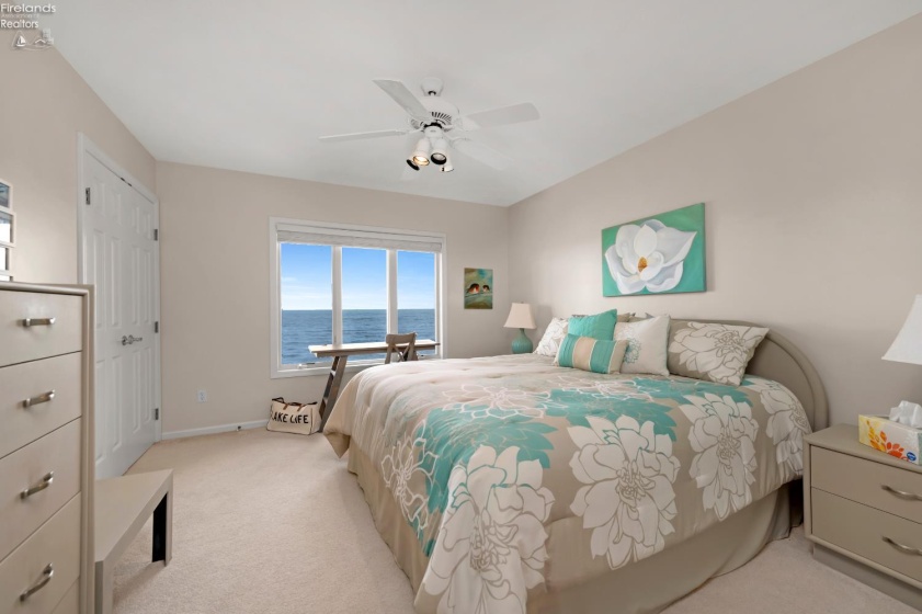 215 Grand Harbour, Vermilion, 44089, 2 Bedrooms Bedrooms, ,2 BathroomsBathrooms,Residential,For Sale,Grand Harbour,20261924