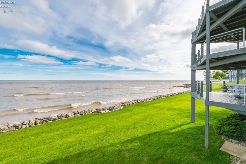 215 Grand Harbour, Vermilion, 44089, 2 Bedrooms Bedrooms, ,2 BathroomsBathrooms,Residential,For Sale,Grand Harbour,20261924