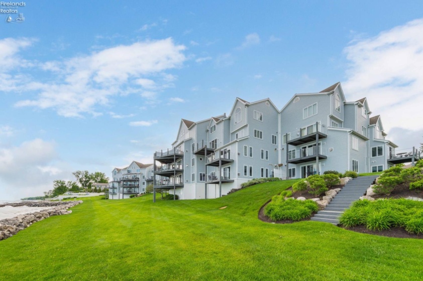 215 Grand Harbour, Vermilion, 44089, 2 Bedrooms Bedrooms, ,2 BathroomsBathrooms,Residential,For Sale,Grand Harbour,20261924