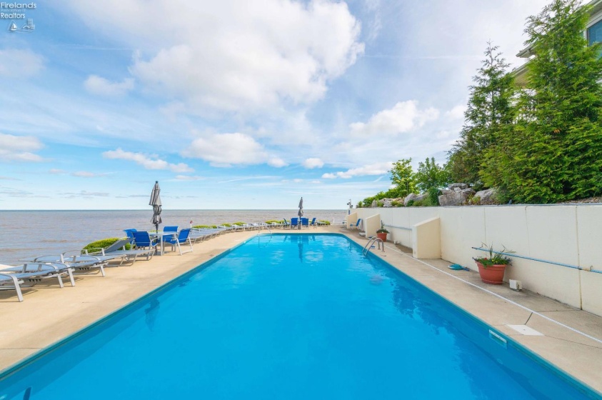215 Grand Harbour, Vermilion, 44089, 2 Bedrooms Bedrooms, ,2 BathroomsBathrooms,Residential,For Sale,Grand Harbour,20261924