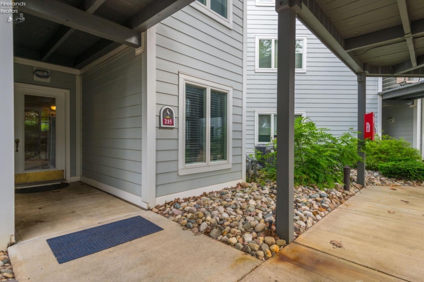 215 Grand Harbour, Vermilion, 44089, 2 Bedrooms Bedrooms, ,2 BathroomsBathrooms,Residential,For Sale,Grand Harbour,20261924