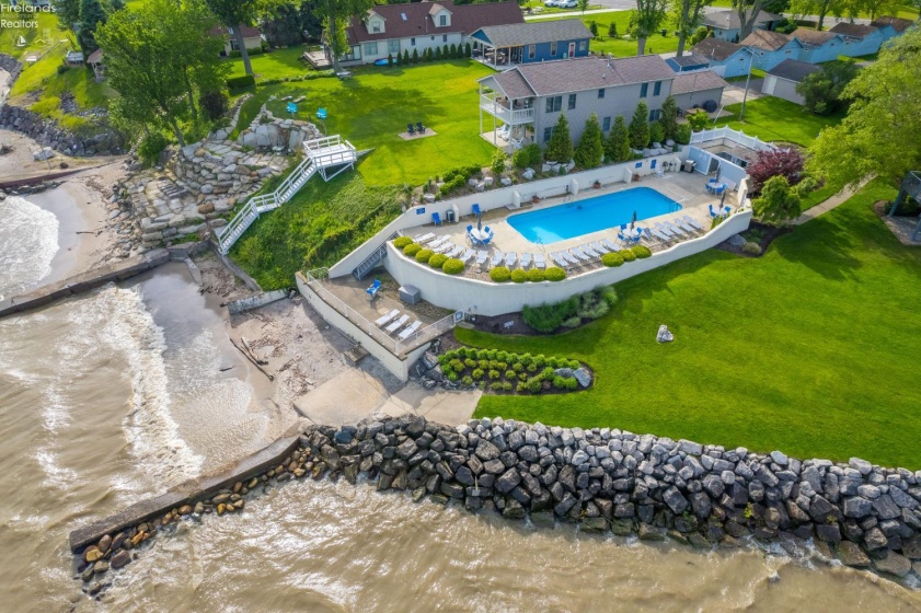 215 Grand Harbour, Vermilion, 44089, 2 Bedrooms Bedrooms, ,2 BathroomsBathrooms,Residential,For Sale,Grand Harbour,20261924